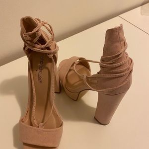 Woman shoes